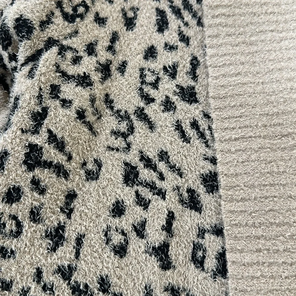 Leopard Print Open Front Sweaterbutttery soft like Barefoot dreams M - Picture 2 of 5